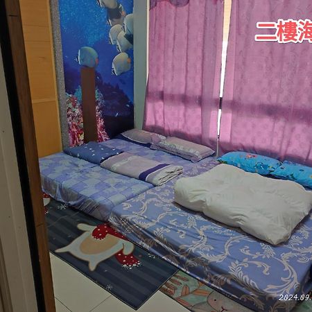 Dolphin Castle Bed & Breakfast Дунган Стая снимка