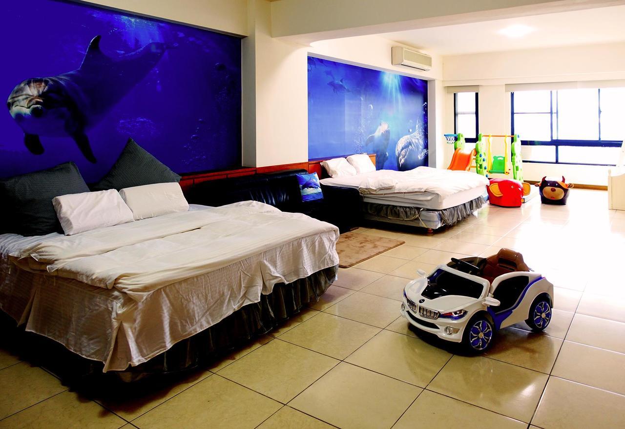 Dolphin Castle Bed & Breakfast Дунган Екстериор снимка